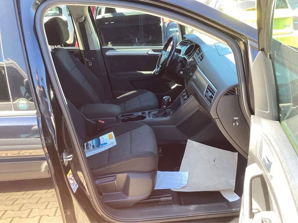 VW Touran Touran Comfortline 1,6 TDI DSG ACC Standheitzung 2018