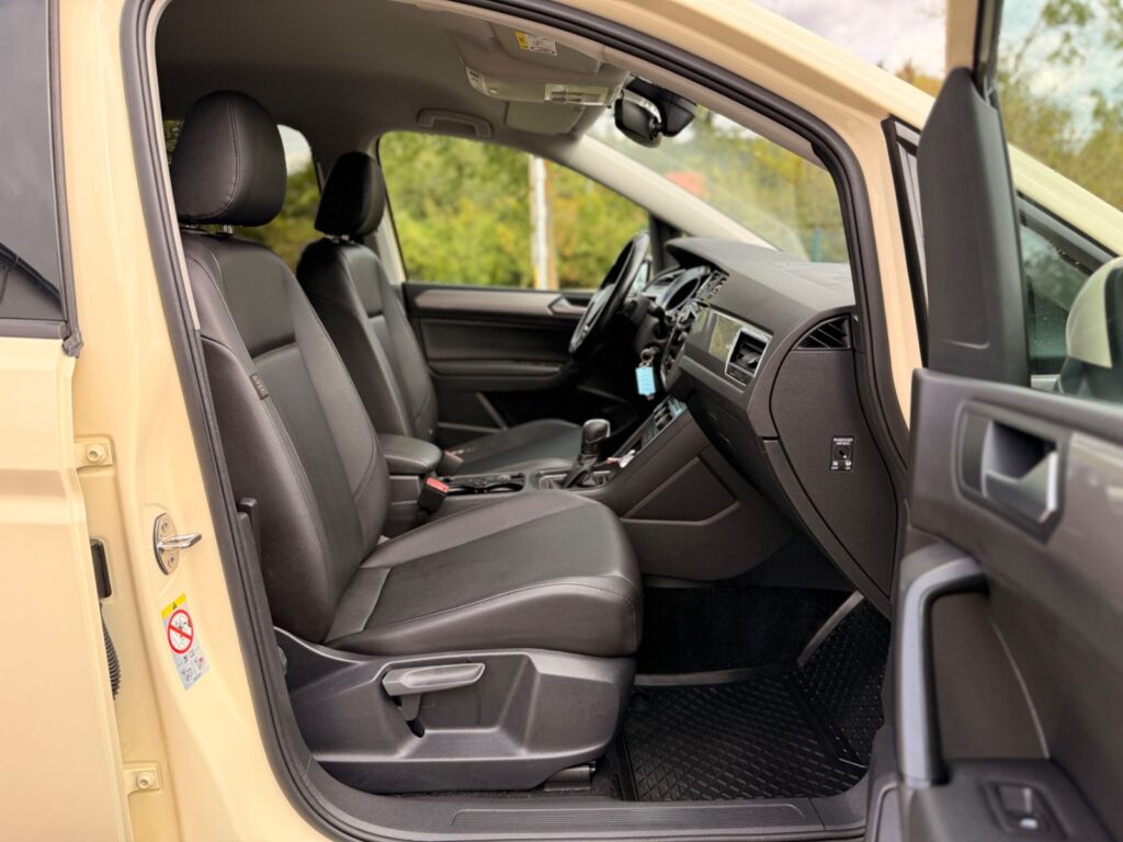 VW Touran Touran 2.0 TDI 110 KW SCR DSG TAXI LED 2022