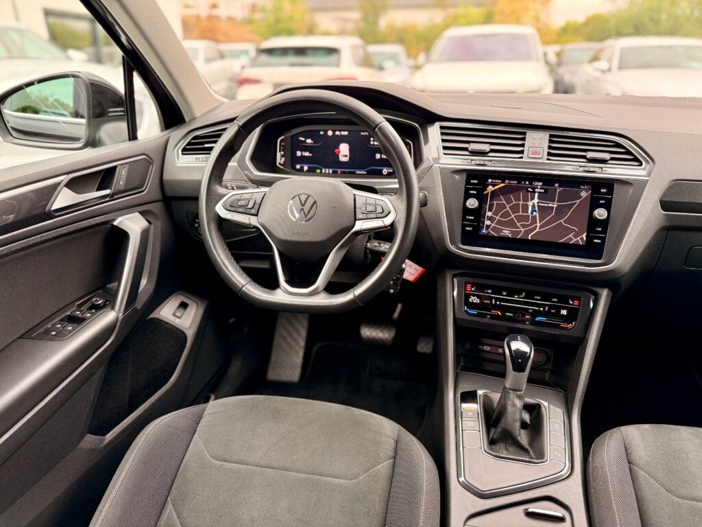 VW Tiguan Tiguan Elegance 2.0 TDi ACC*AHK*NAVI*PDC*LED* 2023