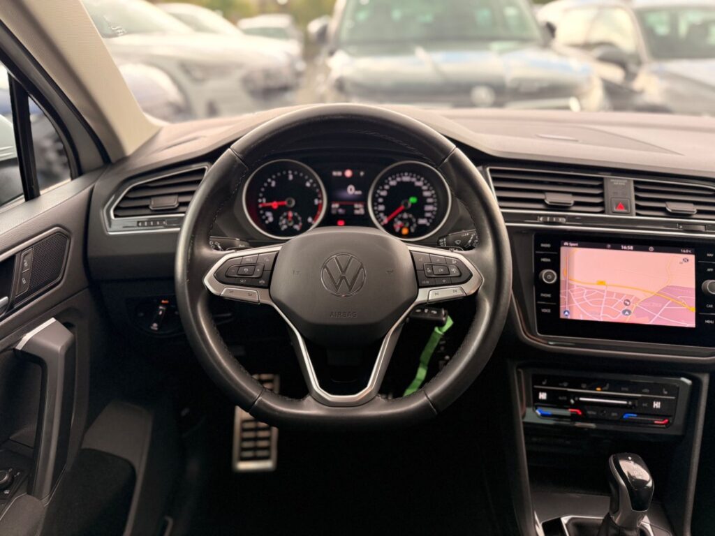 VW Tiguan Tiguan United 2.0TDi ACC*AHK*LED*NAVI*PDC* 2021