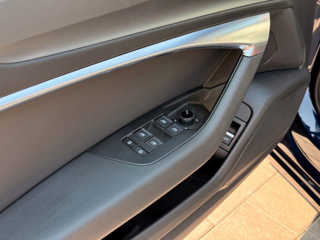 AUDI A6 A6 Avant 40 TDI 150KW quattro LED*NAVI*PDC*LEDER 2021