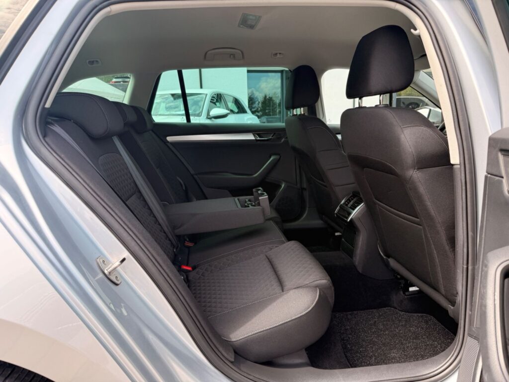 SKODA Superb Superb Combi 2.0 TDI *ACC*NAVI*VIRTUAL COCKPIT* 2023