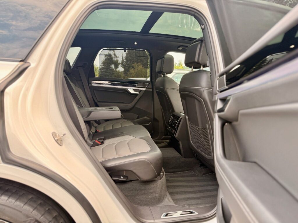 VW Touareg Touareg R-Line 4M. Matrix Beam*Pano*360°*AHK*HUD 2023