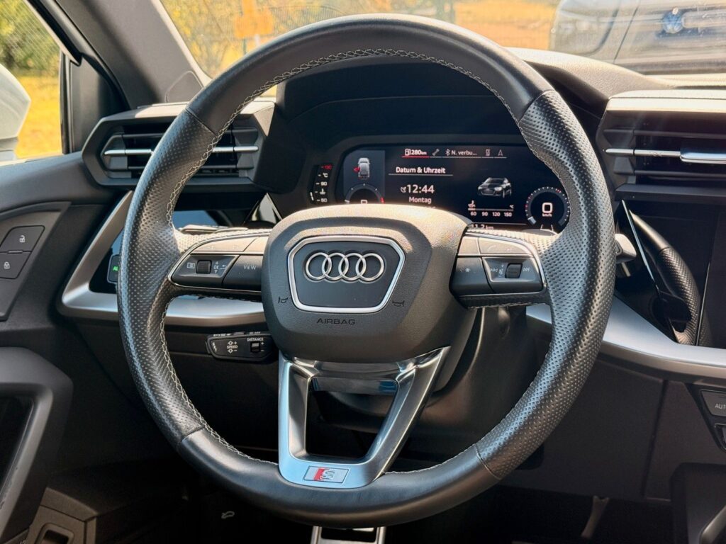 AUDI A3 A3 Sportback 35 TDI S line Matrix-LED*PDC*NAVI* 2022