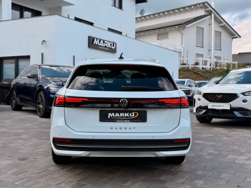 VW Passat Variant Passat Var.2.0 TDI ACC*HUD*LED*AHK*MASSA*RFK*. 2024