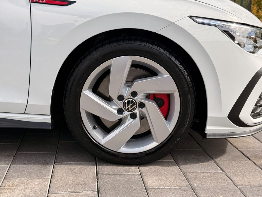 VW Golf Golf VIII Lim. GTI 2.0 TSI /180kW/LED/Ambiente 2024