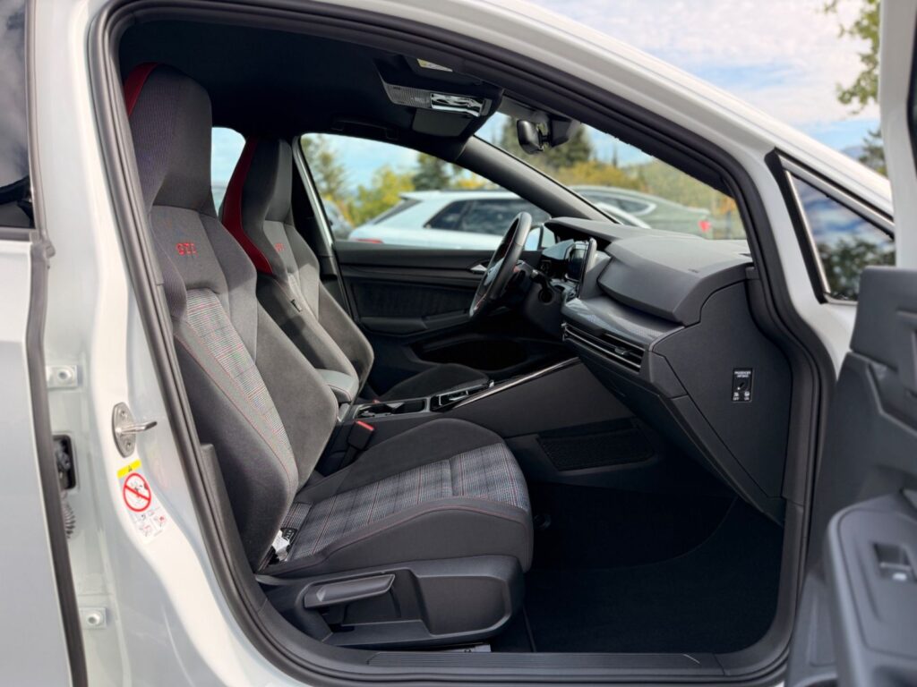 VW Golf Golf VIII Lim. GTI 2.0 TSI /180kW/LED/Ambiente 2024