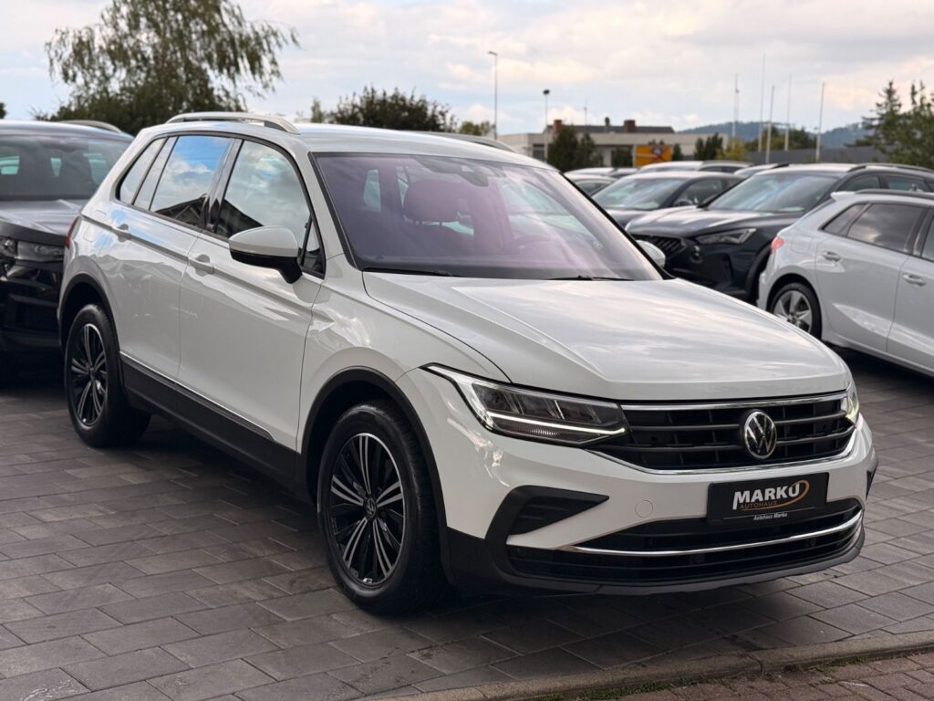 VW Tiguan Tiguan United 2.0TDi ACC*AHK*LED*NAVI*PDC* 2021
