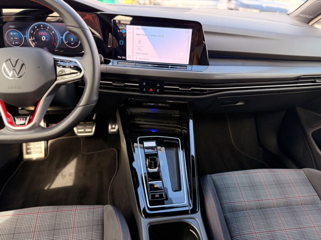 VW Golf Golf VIII Lim. GTI 2.0 TSI /180kW/LED/Ambiente 2024