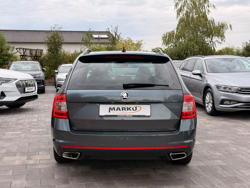SKODA Octavia Octavia Combi RS 4x4*PANO*ACC*CANTON*COLUMBS*RFK 2016