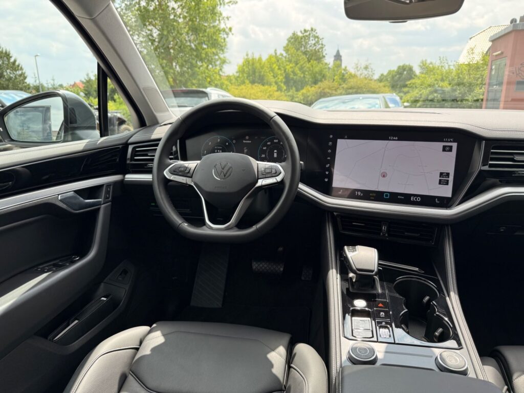 VW Touareg Touareg 3.0 TDI *LUFTFAHRWERK*IQ.DRIVE*ACC*AHK 2025