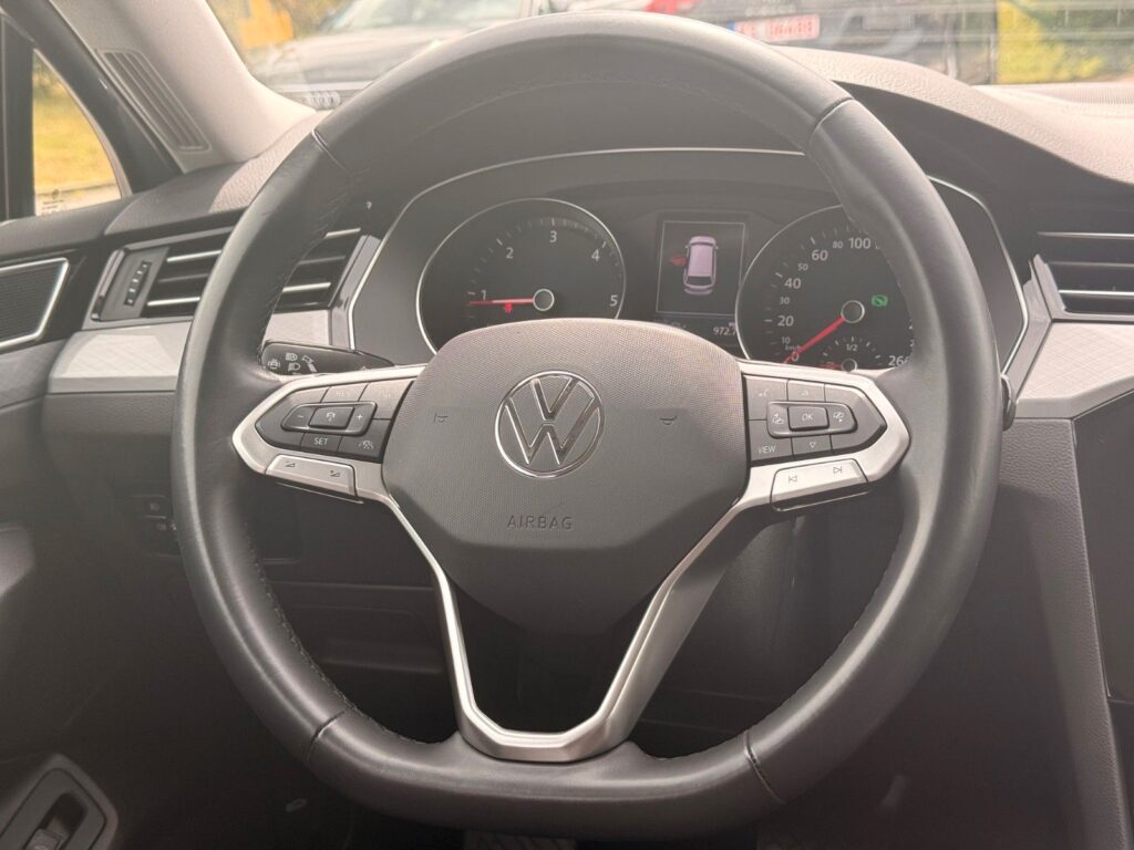 VW Passat Variant Passat Variant Business ACC*ERGO*MEMORY*MASSAGE 2022
