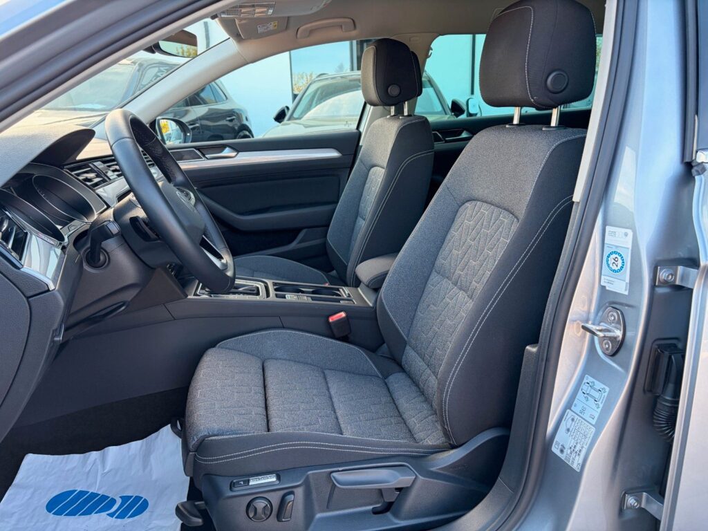 VW Passat Variant Passat Variant Business /LED/ACC/RC/VC/Navi 2023