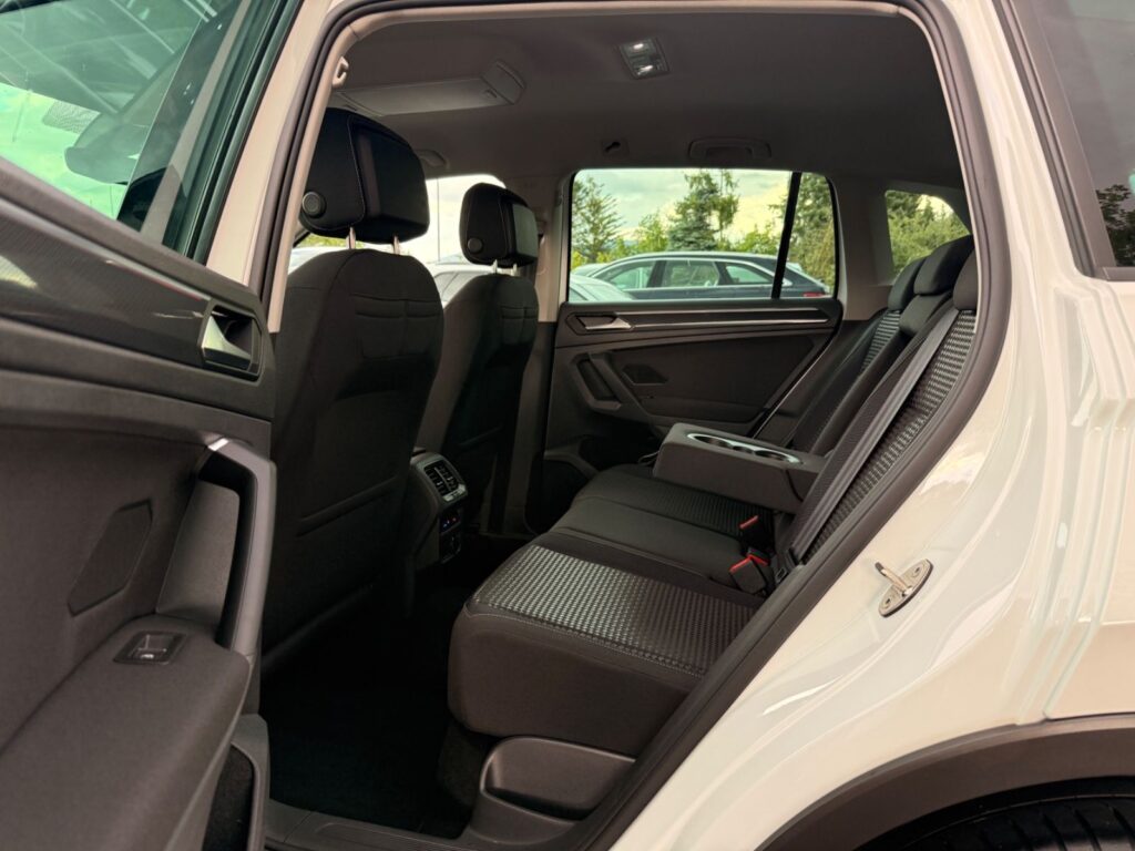VW Tiguan Tiguan United 2.0TDi ACC*AHK*LED*NAVI*PDC* 2021