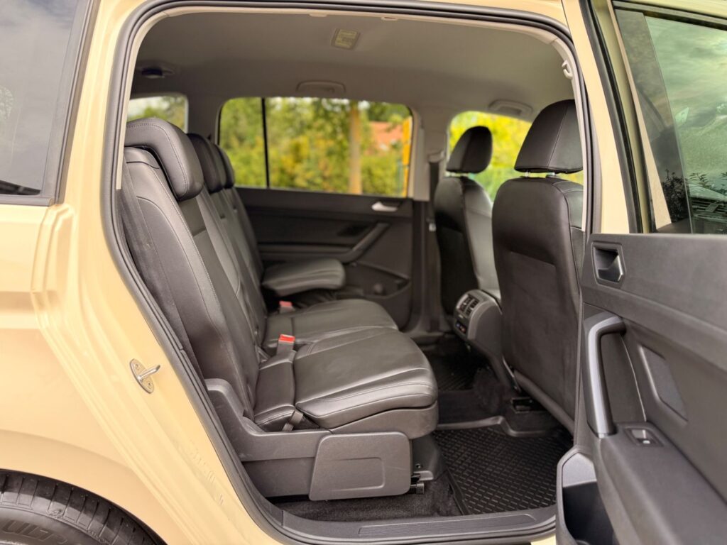 VW Touran Touran 2.0 TDI 110 KW SCR DSG TAXI LED 2022