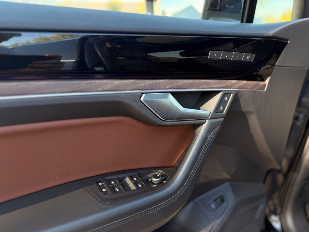 VW Touareg Touareg R-Line 210KW*PANO*HUD*360°*STDH*DYNAUDIO 2021