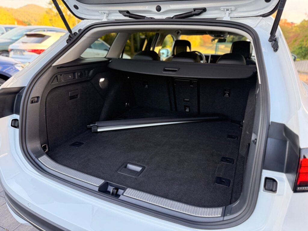 VW Passat Variant Passat Variant 2.0 TDI 110kW/Leder/360°/ AHK/LED 2024