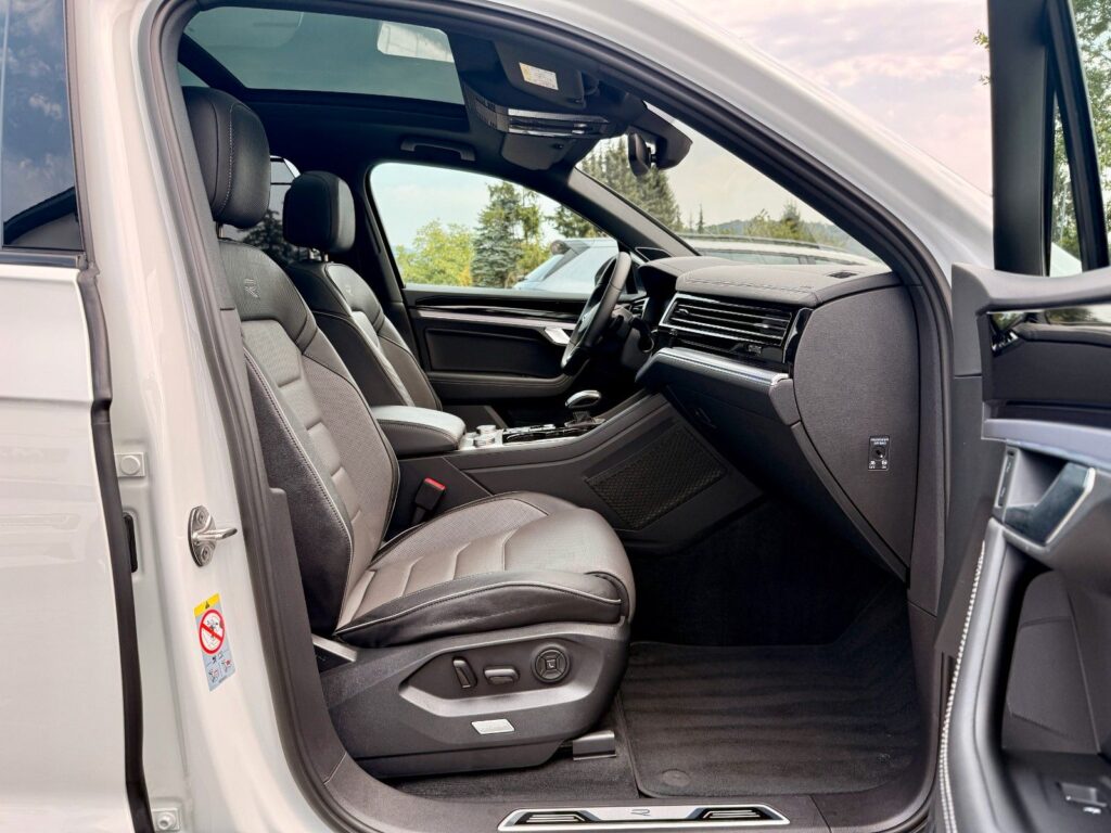 VW Touareg Touareg R-Line 4M. Matrix Beam*Pano*360°*AHK*HUD 2023