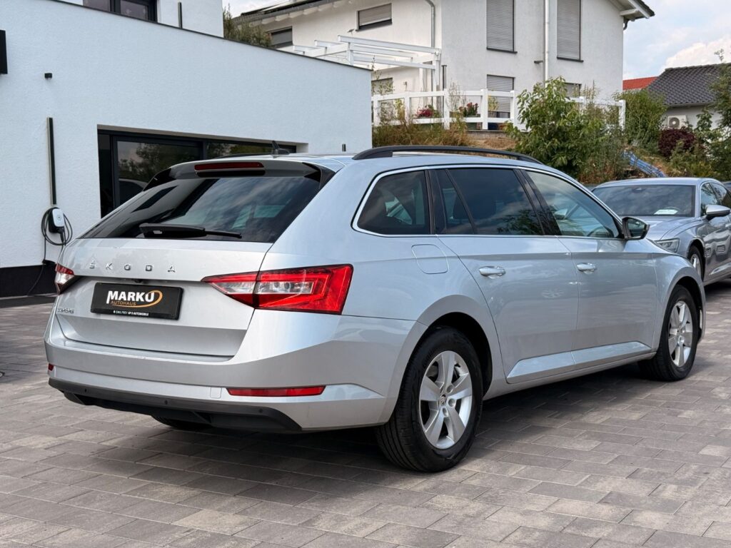 SKODA Superb Superb Combi 2.0 TDI *ACC*NAVI*VIRTUAL COCKPIT* 2023