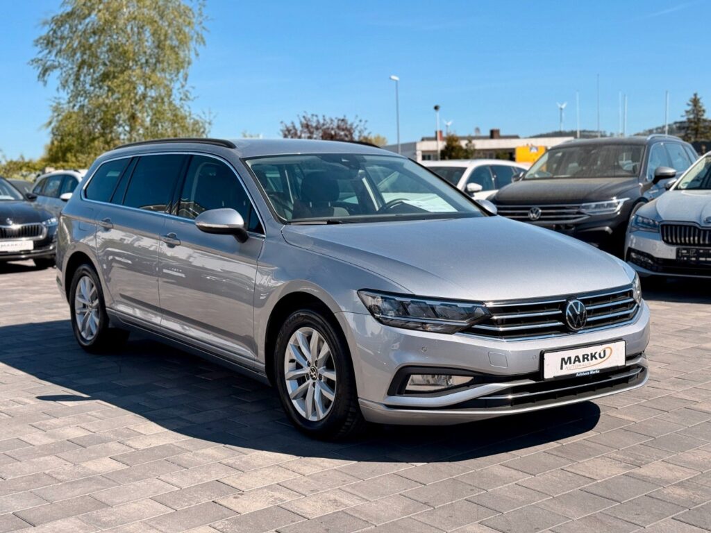 VW Passat Variant Passat Variant Business /LED/ACC/RC/VC/Navi 2023