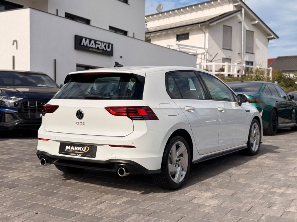 VW Golf Golf VIII Lim. GTI 2.0 TSI /180kW/LED/Ambiente 2024