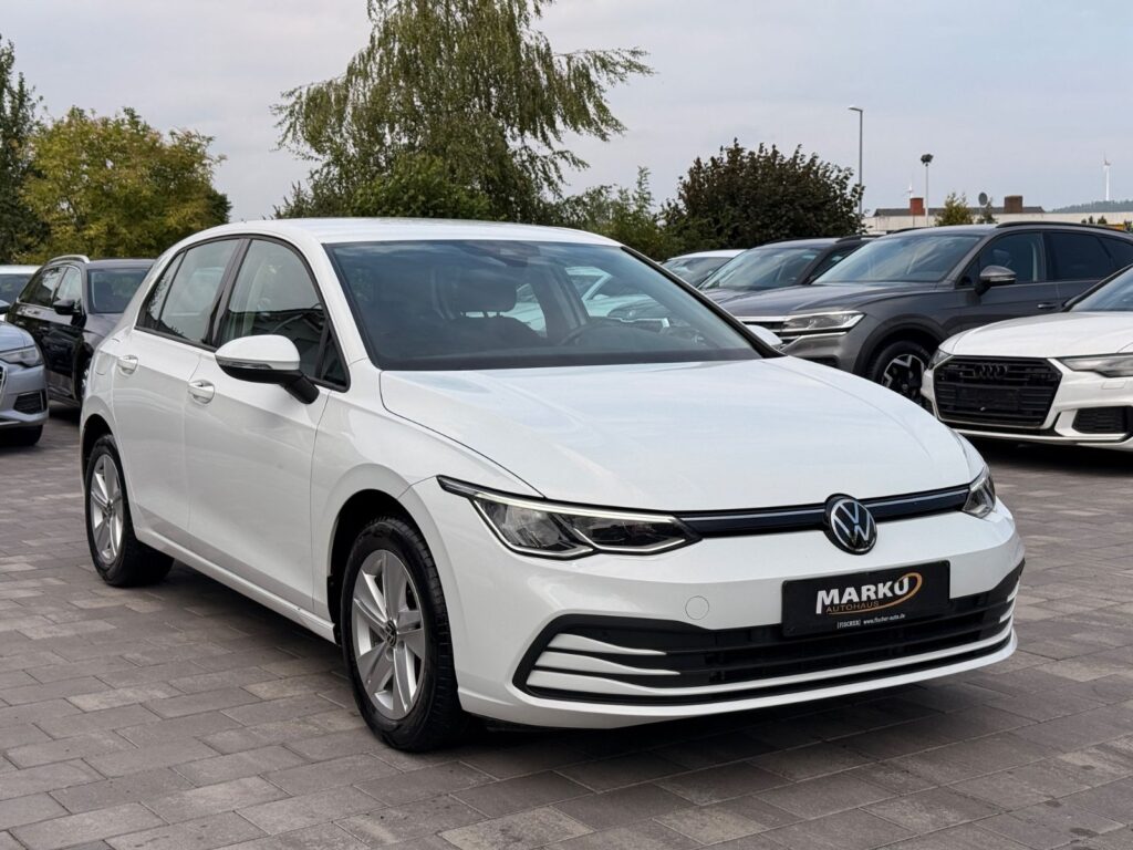 VW Golf Golf VIII Limo 2.0 110KW*ACC*NAVI*RFK*TRAVEL*SHZ 2022