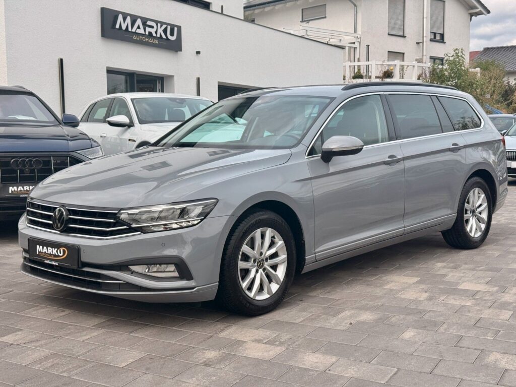 VW Passat Variant Passat Variant Business ACC*ERGO*MEMORY*MASSAGE 2022