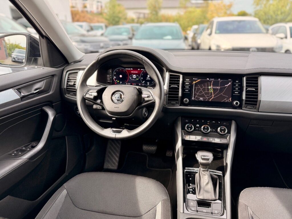 SKODA Kodiaq Kodiaq Ambition 2.0 TDI ACC*LED*AHK*RFK*NAVI* 2023