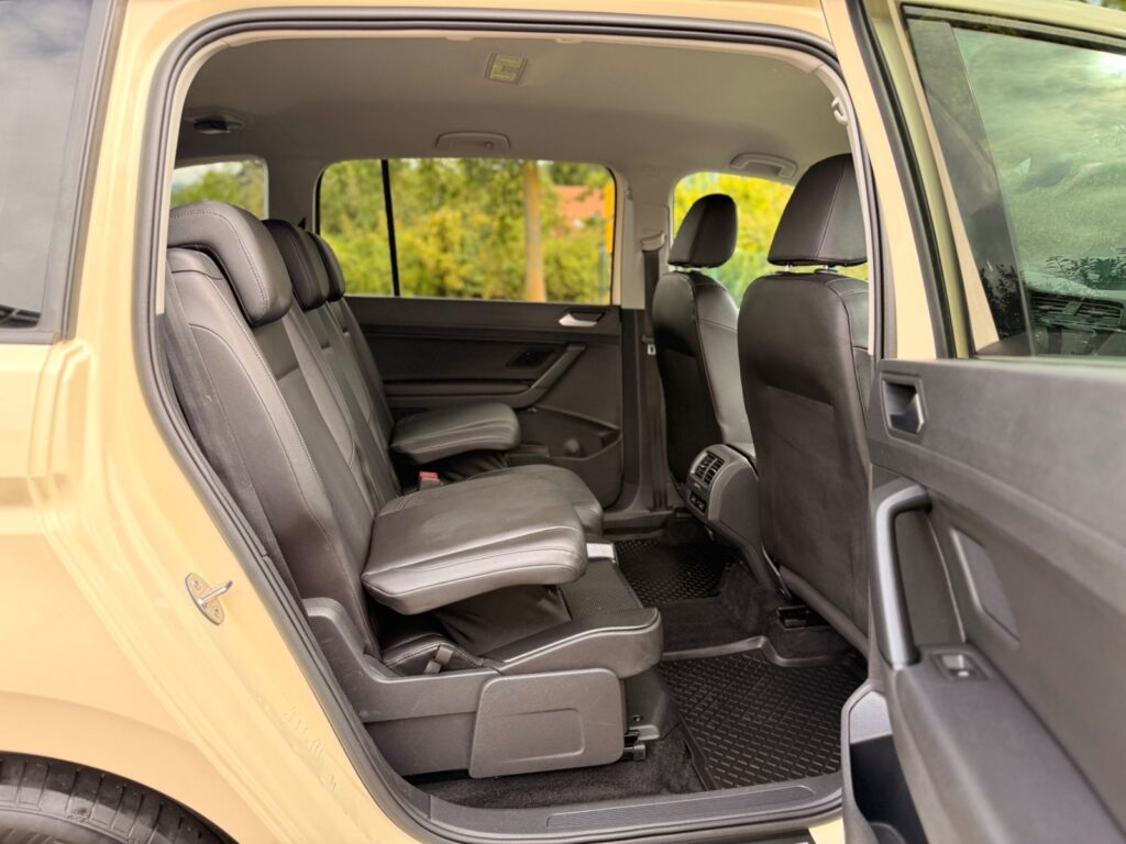 VW Touran Touran 2.0 TDI 110 KW SCR DSG TAXI LED 2022