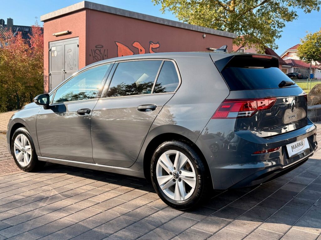VW Golf Golf VIII Lim. 2.0 ACC*LED*NAVI*PDC*RFK*MASSAGE* 2023